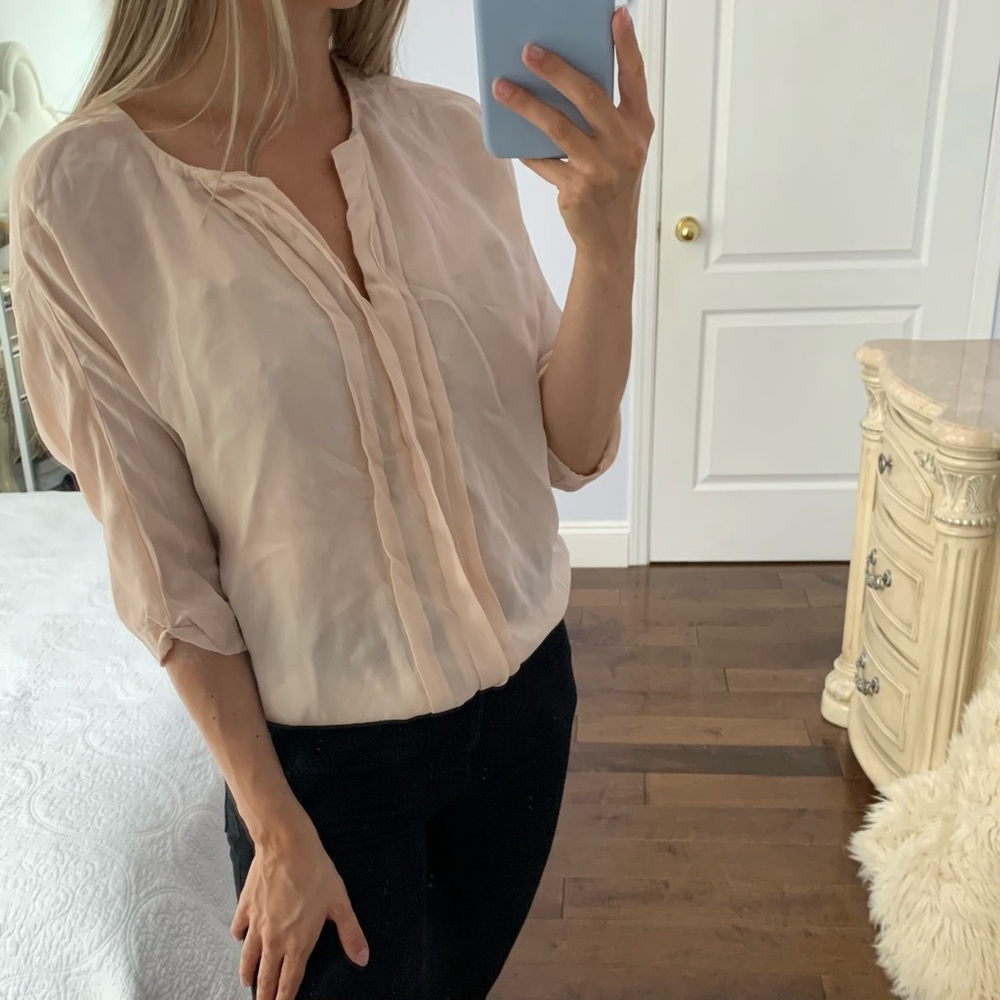 Aritzia Babaton 100% Silk 3/4 Blouse